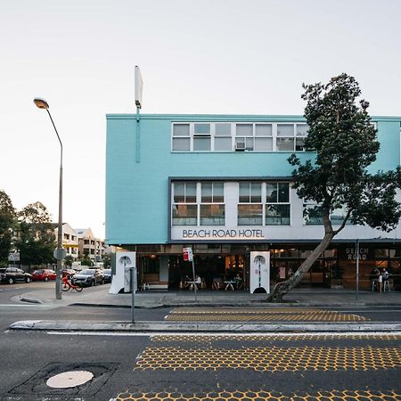 Barrys Beach Road Hotel Sydney Esterno foto